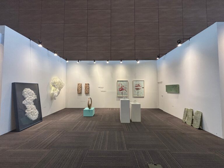 880c3a28-b299-4495-9968-c120742ffebb